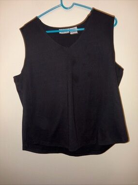 Fashion Bug Black V-Neck Sleeveless Tank Top